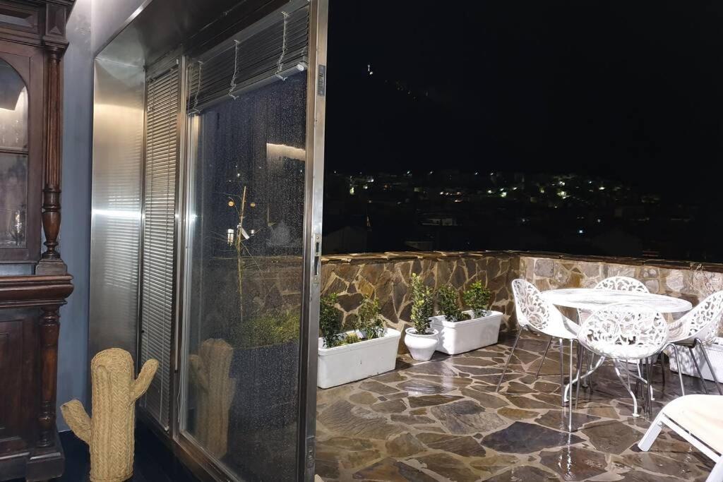 Atico Singular En El Centro Historico. Apartment Jaen Exterior photo