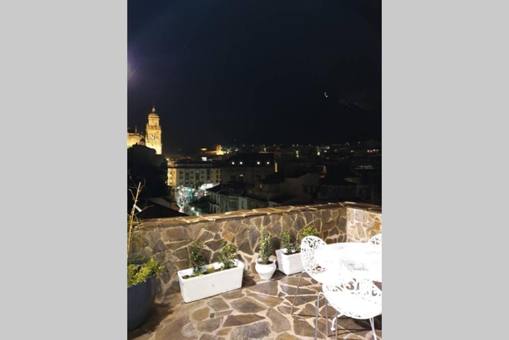 Atico Singular En El Centro Historico. Apartment Jaen Exterior photo